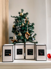 Load image into Gallery viewer, Smells like Christmas Wreath - concrete jar candle