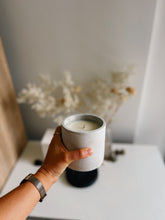 Load image into Gallery viewer, Smells like Lime - concrete jar candle