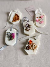 Load image into Gallery viewer, Wax sachet - Delight